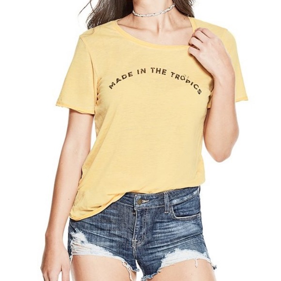 Guess Tops - Guess yellow T-shirt Guess Tops - Guess yellow T-shirt